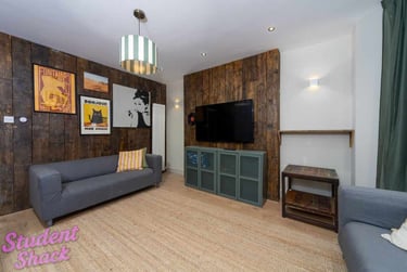 9 bed house, Amherst Road, Fallowfield, Manchester, M146UG - Image 1