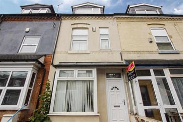 6 bed flat, Hubert Road, Selly Park, Birmingham, B296ER - Image 1