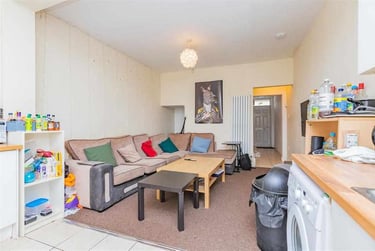 7 bed house, Dawlish Road, Selly Park, Birmingham, B297AH - Image 1