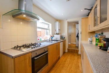 8 bed house, 226 Heeley Road, Selly Park, Birmingham, B296EN - Image 4