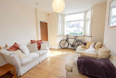 2 bed house, Tealby Grove, Selly Park, Birmingham, B297RJ - Image 1