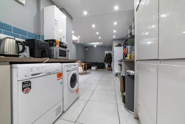 5 bed house, Cathays, Cardiff, CF244BP - Image 4