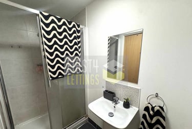 1 bed studio, Tudor Road, City Centre, Leicester, LE35HU - Image 7