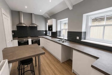 10 bed house, Walter Road, City Centre, Swansea, SA14PT - Image 10