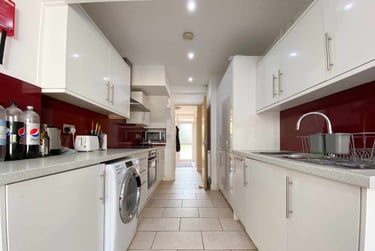 7 bed house, Cathays, Cardiff, CF244HQ - Image 4