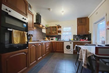 5 bed house, Cathays, Plasnewydd, Cardiff, CF244AJ - Image 1