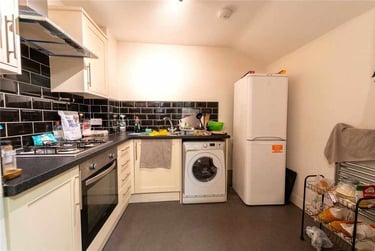 1 bed flat, Oakfield Road, Selly Park, Birmingham, B297ED - Image 3