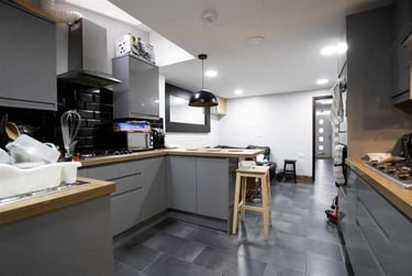 6 bed house, Teignmouth Road, Selly Park, Birmingham, B297BA - Image 2