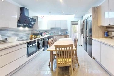 7 bed house, Tiverton Road, Selly Park, Birmingham, B296DB - Image 3