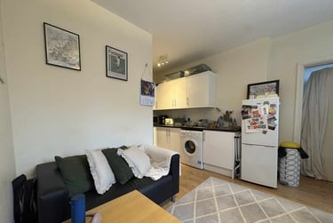 1 bed flat, Roath, Plasnewydd, Cardiff, CF243PT - Image 1