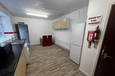 2 bed flat, Hanover Street, City Centre, Swansea, SA16BQ - Image 5