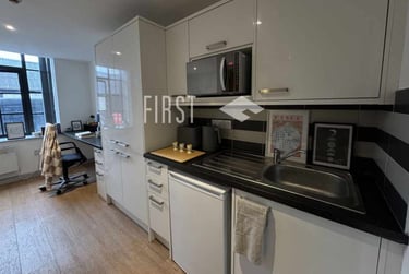 1 bed studio, Percy Road, Aylestone Park, Leicester, LE28FP - Image 3