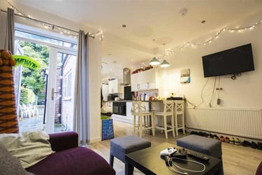 6 bed house, Raddlebarn Road, Selly Park, Birmingham, B296HJ - Image 2