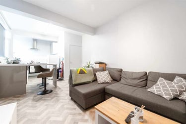 2 bed house, Holloway Head, City Centre, Birmingham, B11QP - Image 4
