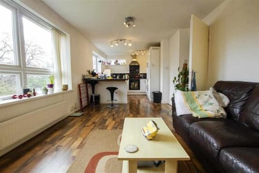 2 bed flat, Wheeleys Road, Edgbaston, Birmingham, B152LW - Image 3
