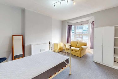 4 bed house, Fosse Road South, City Centre, Leicester, LE30FW - Image 3