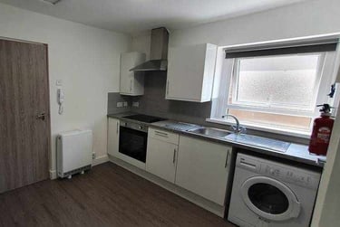 1 bed studio, 3, 19, Adamstown, Cardiff, CF240EU - Image 2