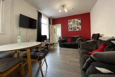 7 bed house, Cathays, Plasnewydd, Cardiff, CF244AN - Image 1