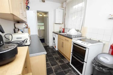 3 bed house, Warwards Lane, Selly Park, Birmingham, B297QR - Image 3