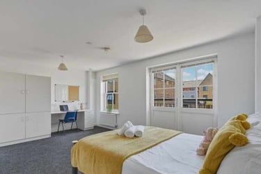 6 bed house, 33 Oak Street, City Centre, Norwich, NR33AE - Image 1
