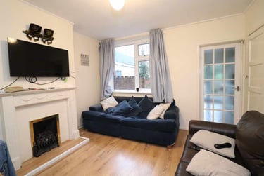 4 bed house, Cathays, Plasnewydd, Cardiff, CF244BG - Image 1