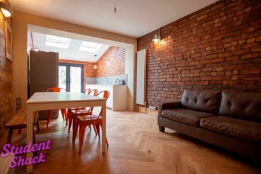 8 bed house, Lees Hall Crescent Manchester, Fallowfield, Manchester, M146XZ - Image 1