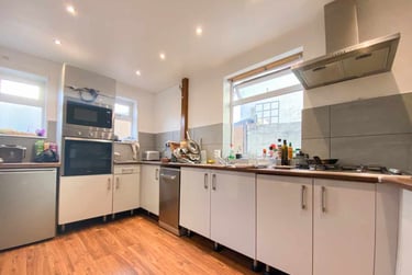 5 bed house, Cathays, Cardiff, CF244HR - Image 3
