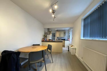 4 bed house, Adamsdown, Adamstown, Cardiff, CF240JZ - Image 1