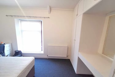 3 bed house, Miers Street, St Thomas, Swansea, SA18BZ - Image 3