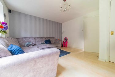 2 bed house, Pengam Green, Cardiff, CF242EF - Image 3