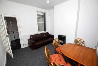 2 bed house, Winnie Road, Selly Park, Birmingham, B296JX - Image 5