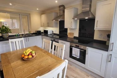 6 bed house, Scarnell Road, Earlham, Norwich, NR58HT - Image 3