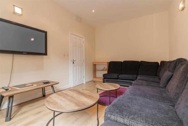 7 bed house, Heeley Road, Selly Park, Birmingham, B296EN - Image 2