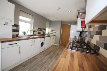 8 bed house, Cathays, Cardiff, CF244EP - Image 3