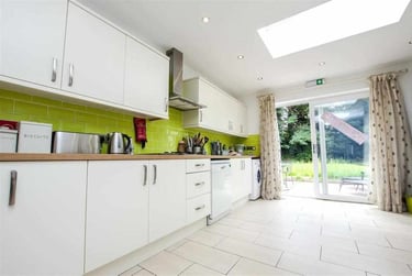 5 bed flat, Harborne Park Road, Harborne, Birmingham, B170PS - Image 1