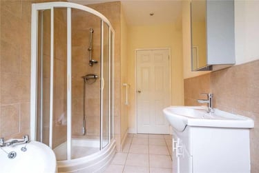 2 bed flat, Silvington Close, Weoley Castle, Birmingham, B294PJ - Image 10