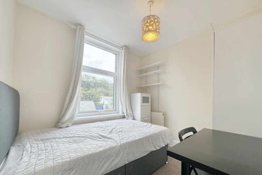 4 bed house, Bonhay Road, St David's, Exeter, EX44BL - Image 8