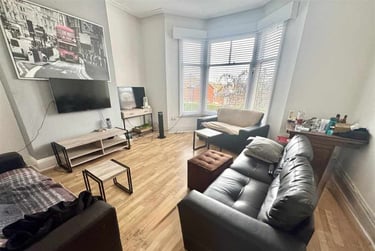 6 bed house, Junction Road, Sharrowvale, Sheffield, S118XA - Image 1