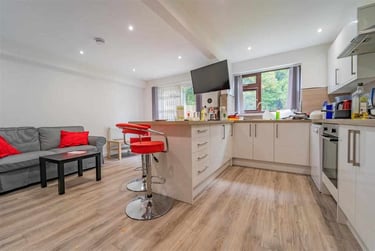 4 bed house, Keneggy Mews, Selly Park, Birmingham, B297AQ - Image 2