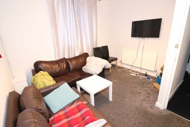 3 bed house, Cathays, Cardiff, CF244BZ - Image 2