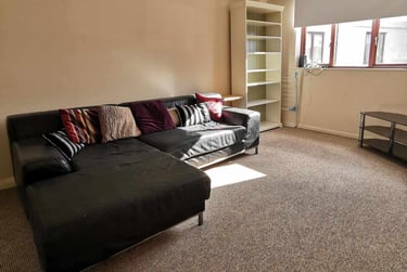 1 bed flat, Brunswick Court, Russell Street, Swansea, SA14HX - Image 2