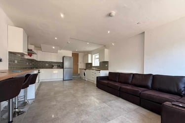 7 bed house, Cathays, Cardiff, CF244JF - Image 4