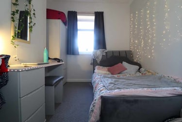 3 bed flat, Cathays, Plasnewydd, Cardiff, CF244AT - Image 4