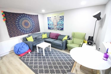 6 bed house, Cathays, Plasnewydd, Cardiff, CF243BG - Image 1