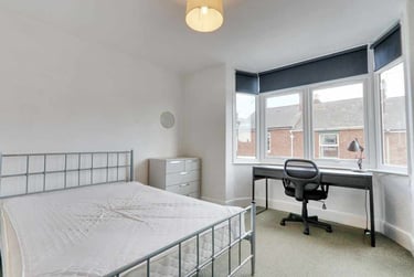 5 bed house, Victoria Road, St James, Exeter, EX46JB - Image 8