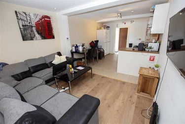 6 bed house, Heeley Road, Selly Park, Birmingham, B296EL - Image 1