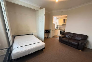 1 bed studio, Clarkegrove Road, Broomhall, Sheffield, S102NJ - Image 5