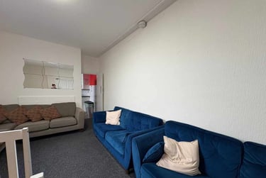 6 bed house, Cathays, Cardiff, CF103EG - Image 2