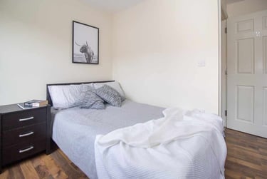4 bed house, Blue Fox Close, City Centre, Leicester, LE30EE - Image 13