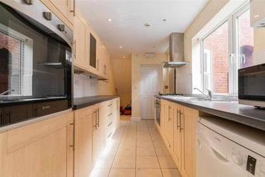7 bed house, Heeley Road, Selly Park, Birmingham, B296EN - Image 3